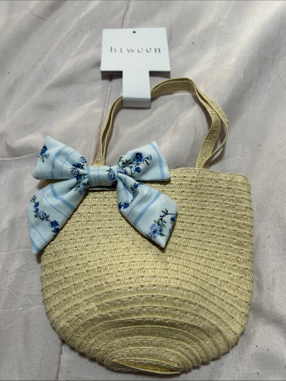 btween Straw Mini Tote with Light Blue Floral Bow NWT